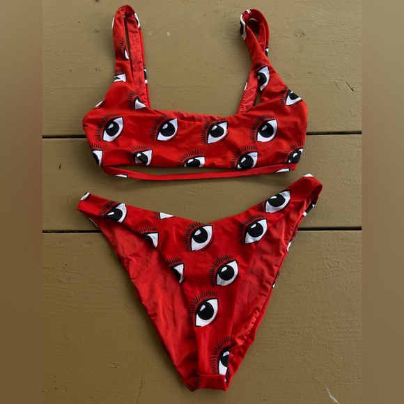 RVCA Women’s Red ‘Rozich’ bikini set - Picture 2 of 3